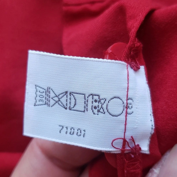 Foxcroft Long Sleeve Button Up Blouse Top Women's 6 Deep Red Quiet Luxury Classy - Picture 10 of 10